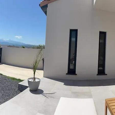 Moderne Et Paisible